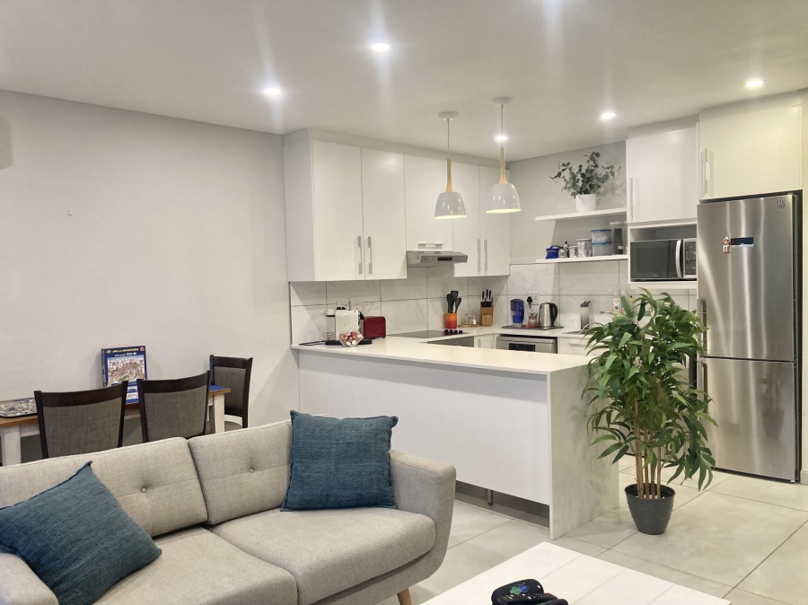 To Let 2 Bedroom Property for Rent in Rondebosch Western Cape